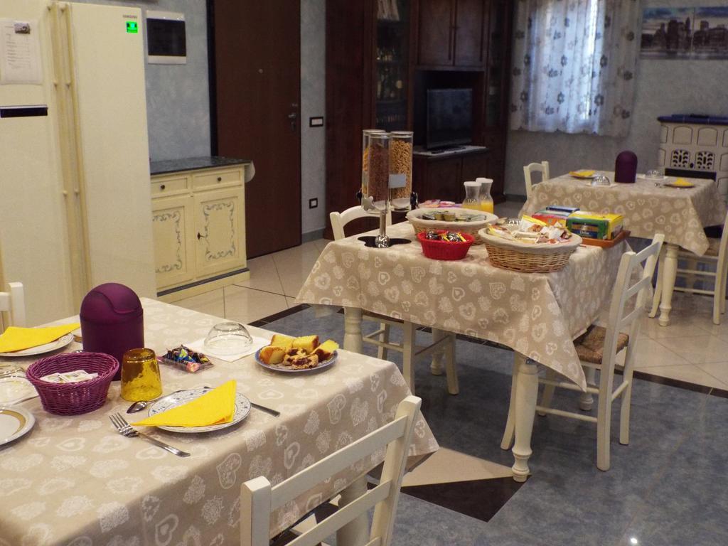 Praticello di Gattatico B&B Il Portico الغرفة الصورة