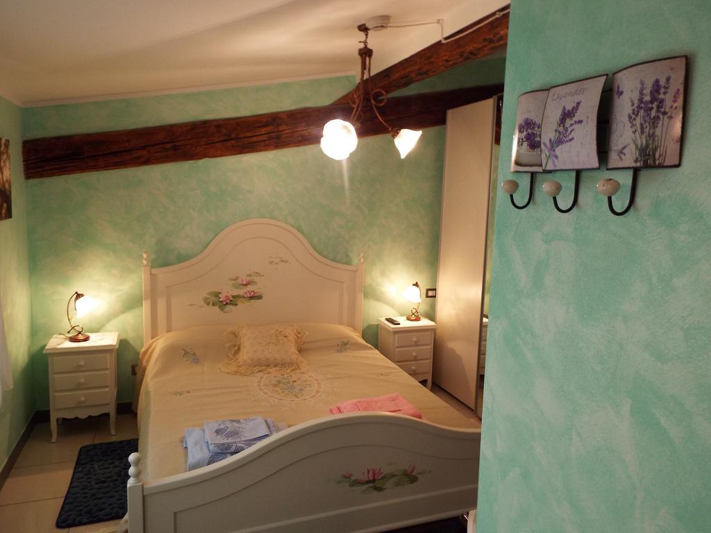 Praticello di Gattatico B&B Il Portico الغرفة الصورة